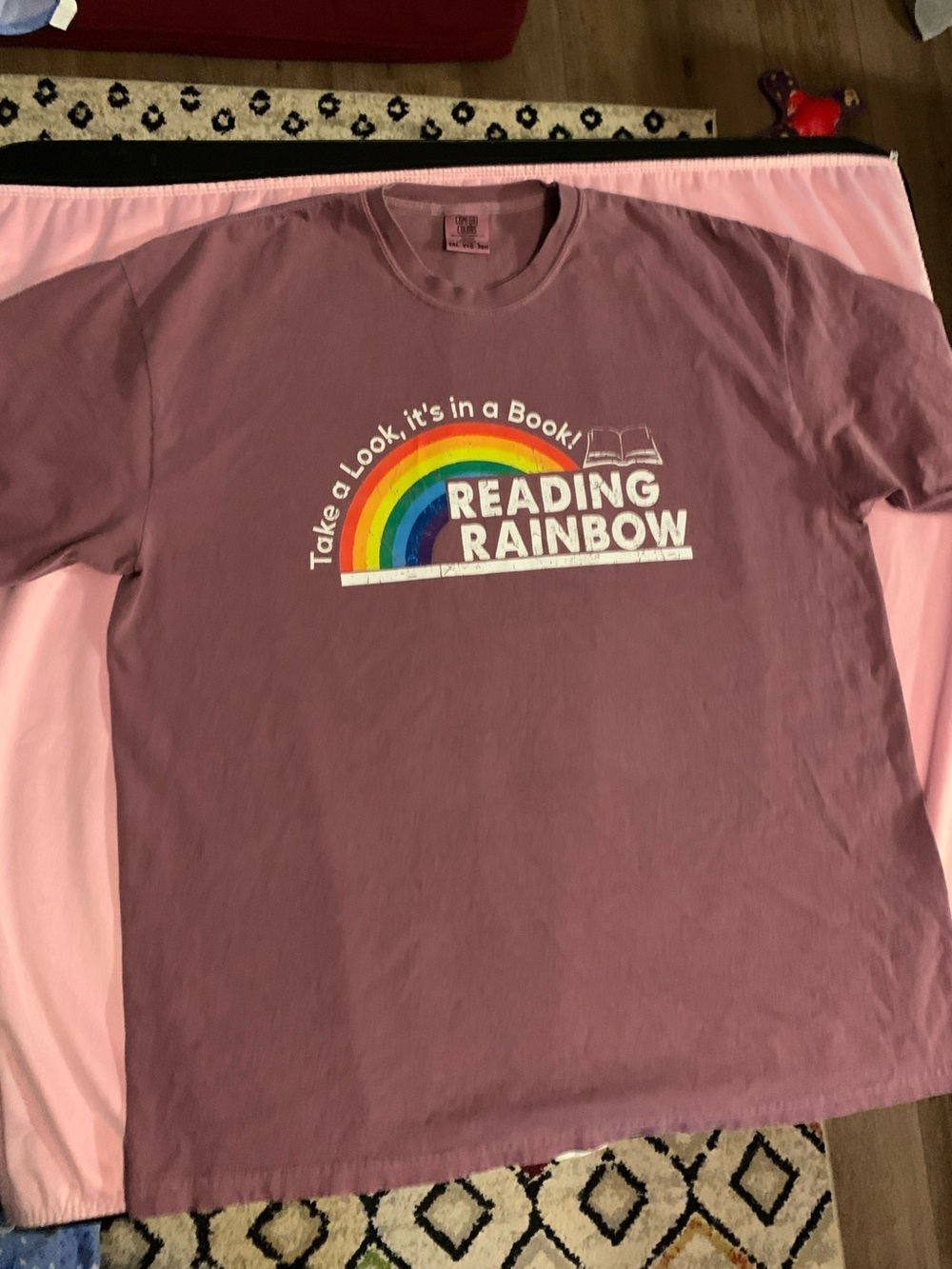 Reading Rainbow T-shirt  XXL, NEW